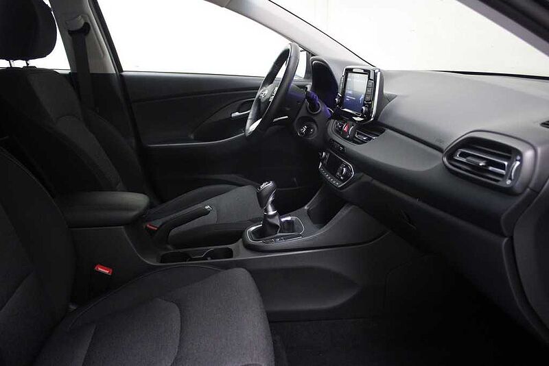 Hyundai i30 1.0 TGDI Klass LR 48V 120